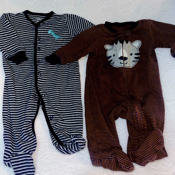 Little Planet by Carter’s Baby Boy Footie Sleep and Play Set - Picture 1 of 1